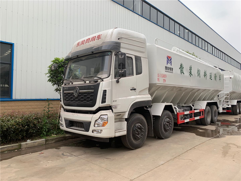 天龍前四后八電動(dòng)44方散裝飼料運(yùn)輸車(chē)