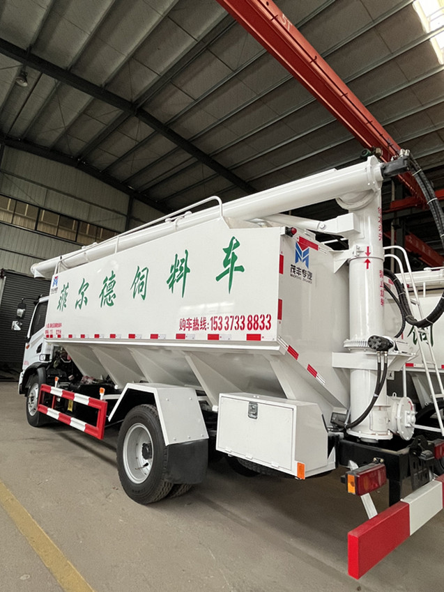 東風(fēng)華神T3散裝飼料運(yùn)輸車